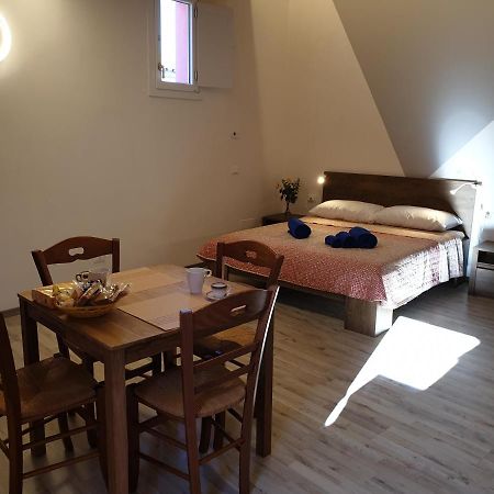 Ferienwohnung Locazione Turistica Da Enzo E Maria Ragusa Exterior foto
