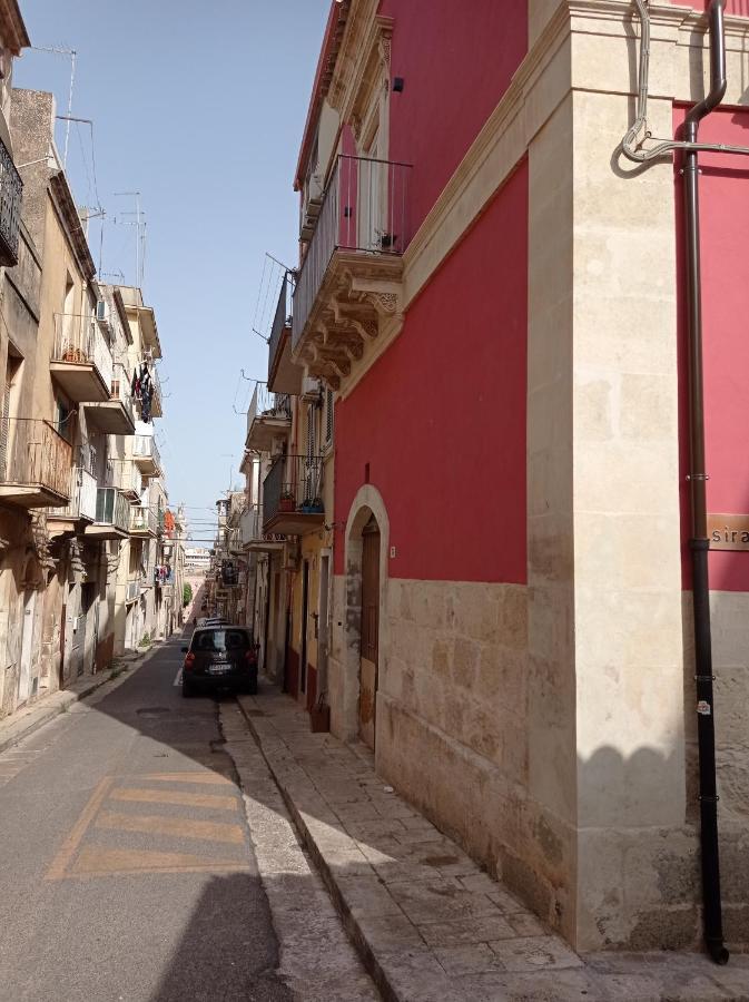 Ferienwohnung Locazione Turistica Da Enzo E Maria Ragusa Exterior foto